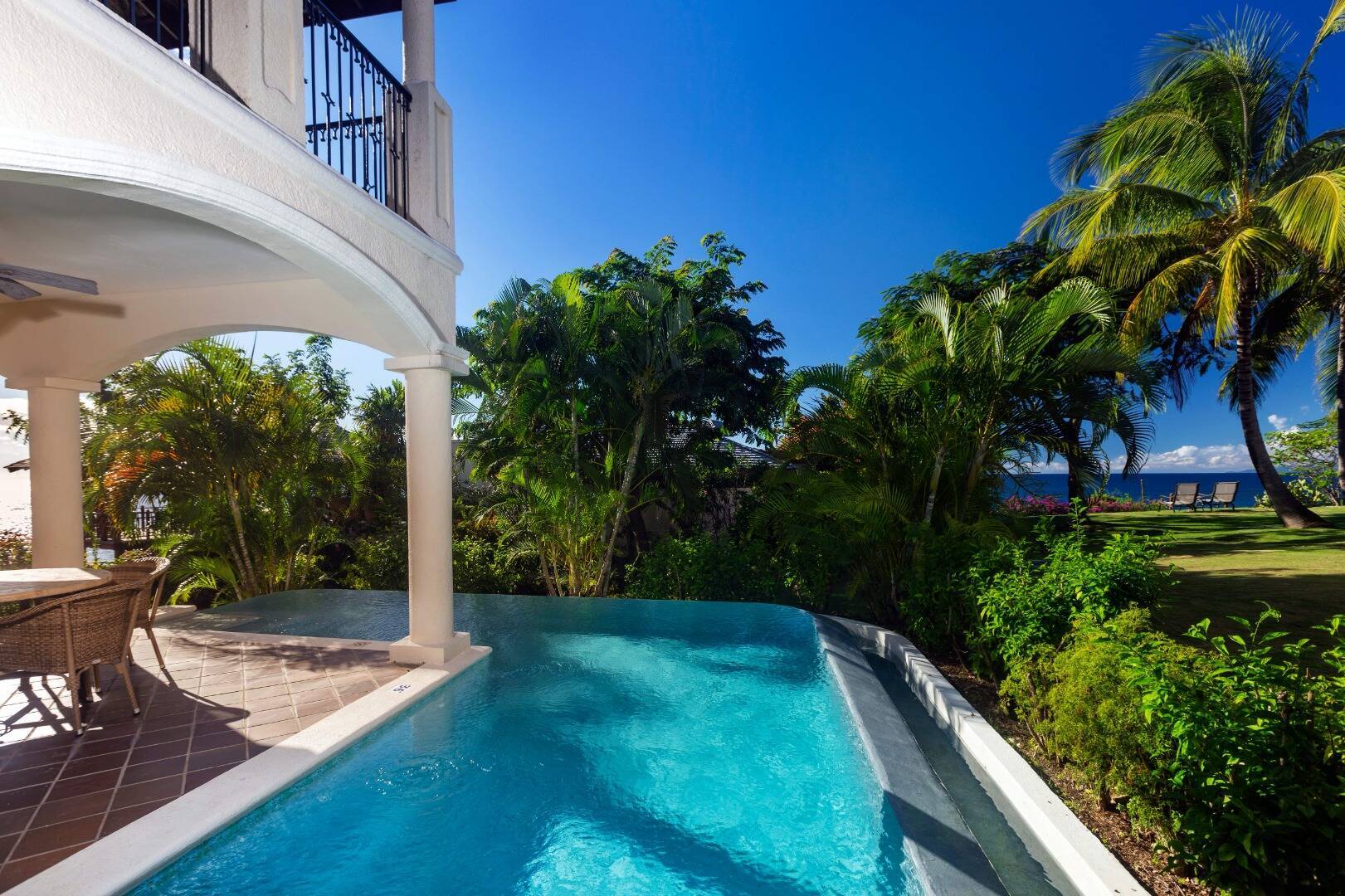 Two Bedroom Oceanview Villa with Pool