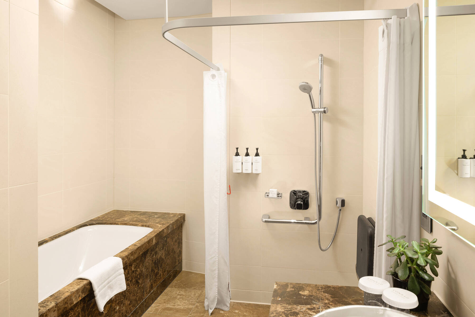 Executive Family Accessible Roomm Lounge Access