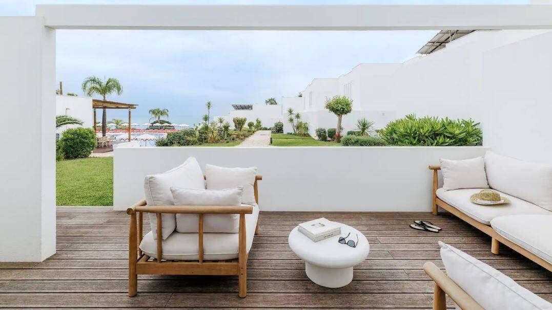 TWO BEDROOM SUITE POOL VIEW WITH TERRACE